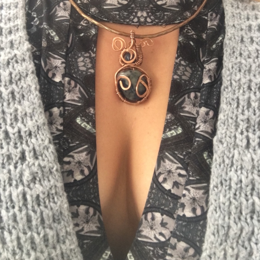 Native American Cooper Wire Lapis Pendant Necklace